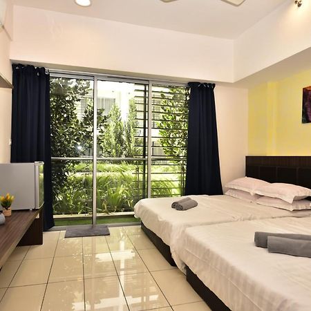 H&F Homestay The Two Owls Nest Aeropod Sovo Studio Room - 2 Queen Bed - Near Airport - Free Parking Kota Kinabalu Zewnętrze zdjęcie